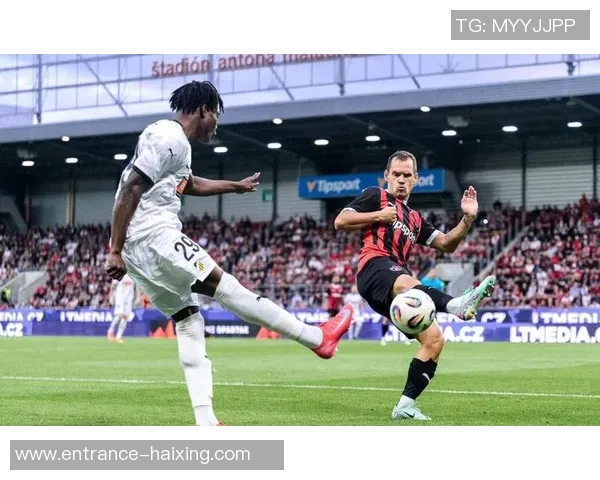 斯特贝克与布兰的较量揭示了足球战术的深层次对抗与魅力